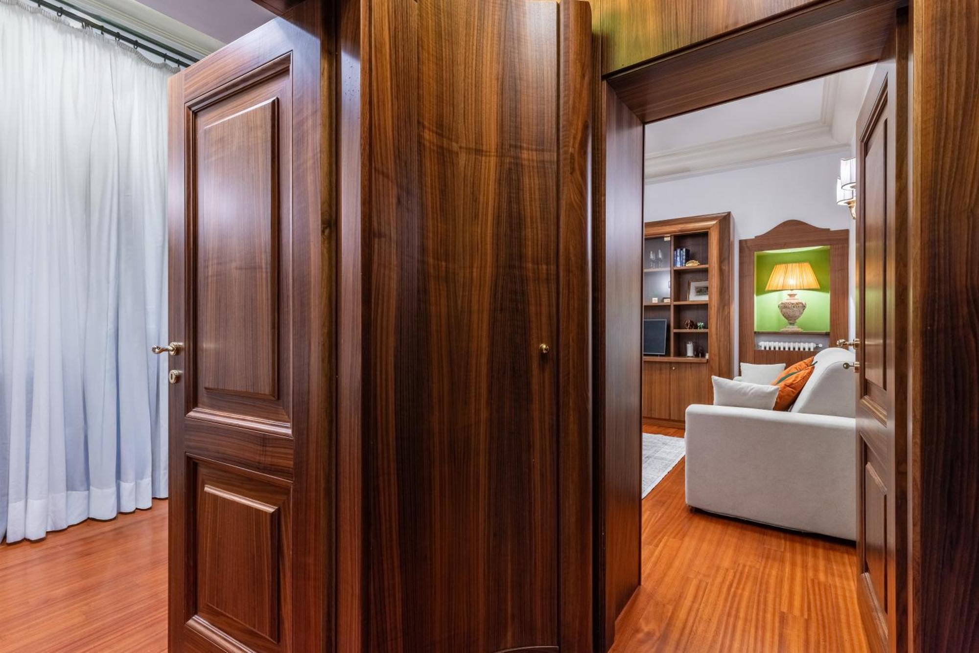 Pantheon Antique Suite — Photos 2